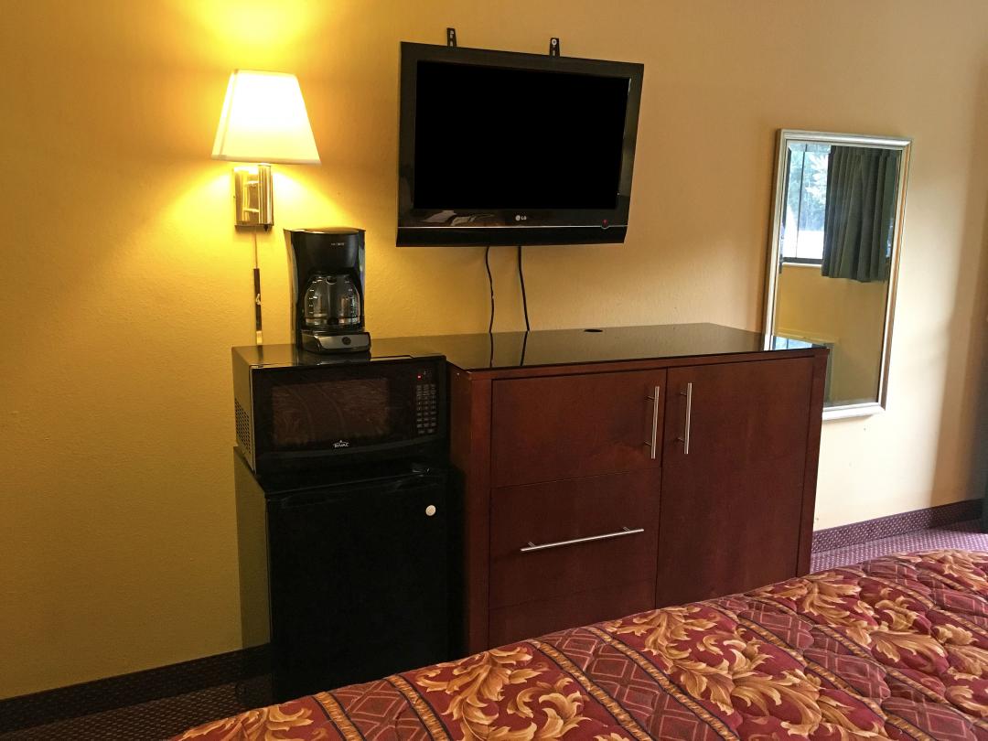 hotel guestroom amenities